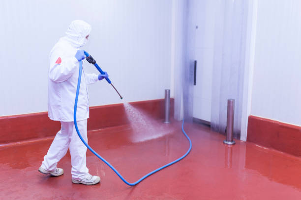Best Animal Enclosure Cleaning  in Mililani Mauka, HI